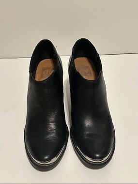 DV by Dolce Vita Black Leather Ankle Booties with Silver Trim